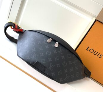 Louis Vuitton Discovery Monogram Eclipse Canvas Bag