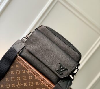 Louis Vuitton Fastline Messenger LV Aerogram Bag