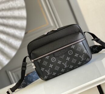 Louis Vuitton Outdoor Messenger Bag