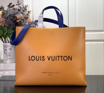 Louis Vuitton Shopper Tote MM Other Leather Bag