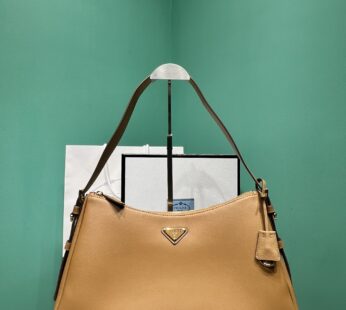 Aimée Large Leather Shoulder Bag