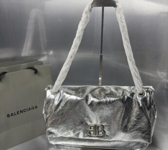 Monaco Medium Chain Bag Metallized In Silver