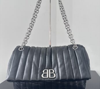 Monaco Medium Chain Bag Quilted In Black