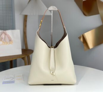 Marcie Hobo Bag In Grained Leather