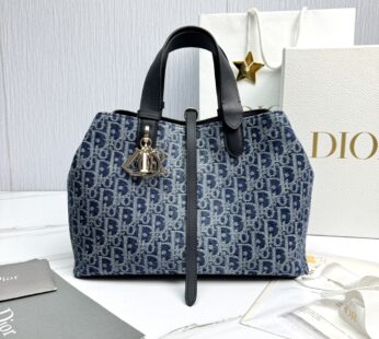 Medium Dior Toujours Bag Blue Denim Dior Oblique Jacquard