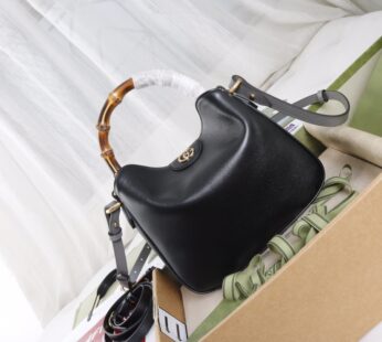 Diana Small Shoulder Bag Black Leather