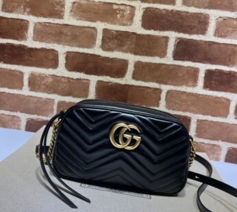 GG Marmont Small Shoulder Bag Black Leather