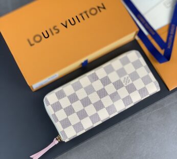 Clémence Wallet