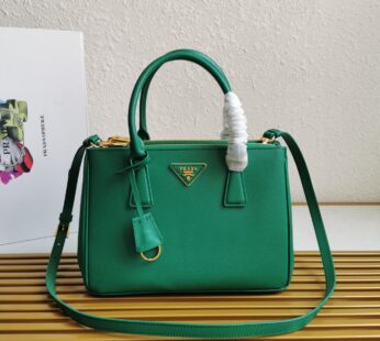 Medium Prada Galleria Saffiano Leather Bag