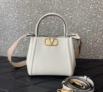 Garavani Alltime Small Handbag In Grainy Calfskin Ivory