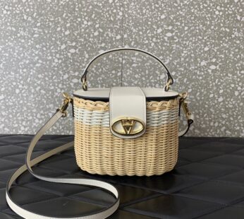 Garavani Vlogo Signature Wicker Vanity Bag