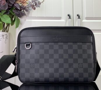 Damier Graphite Trocadero Messenger Bag