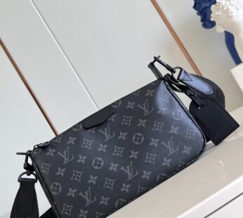 Pochette Accessoire XL Monogram Eclipse Bag