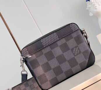 Trio Messenger Damier Graphite Bag