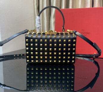 Garavani Rockstud Box Bag