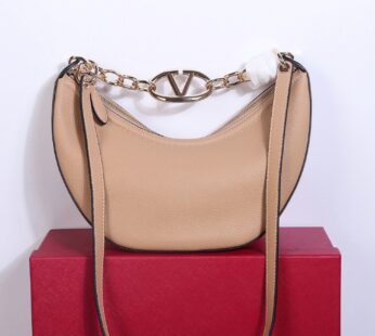 Garavani Small Vlogo Moon Hobo Bag In Grainy Calfskin With Chain Cappuccino